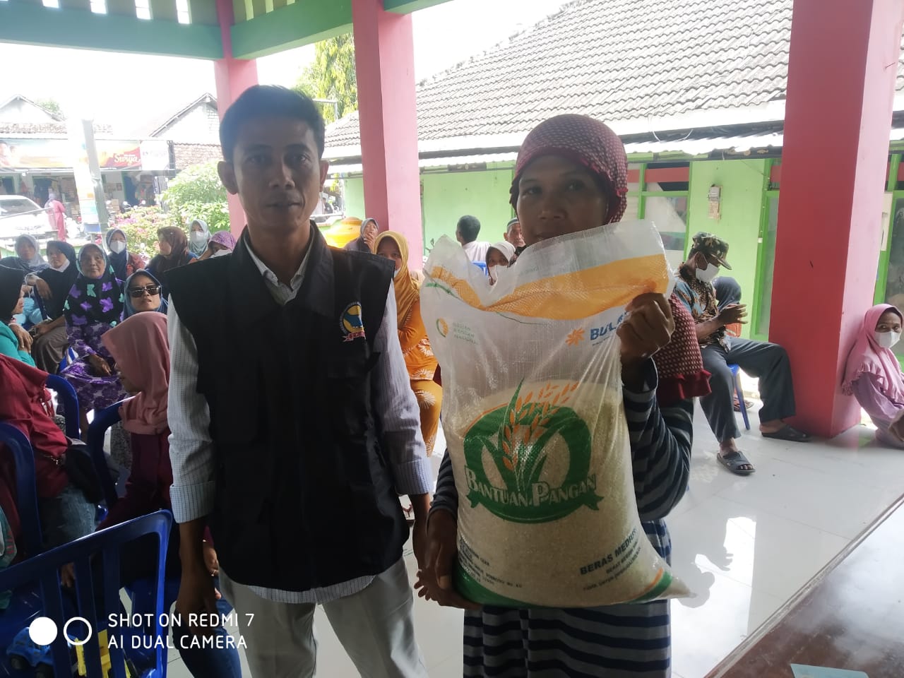 PENDISTRIBUSIAN CADANGAN BERAS PEMERINTAH